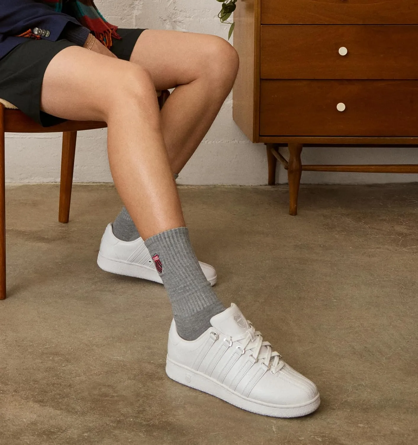 K-Swiss Men's Classic VN Leather Sneaker