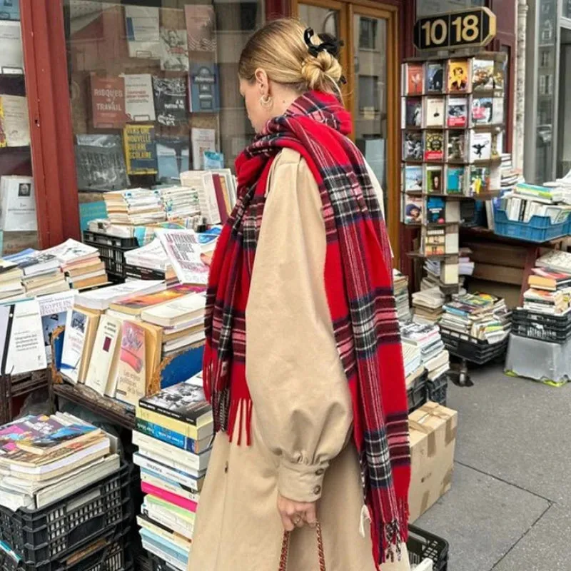 TAVIMART  -  Christmas Red Plaid Scarf Autumn Winter Warm Women's Scarfs Fashion Vintage Classic Tassels Long Shawl Ladies Scarf Accessories